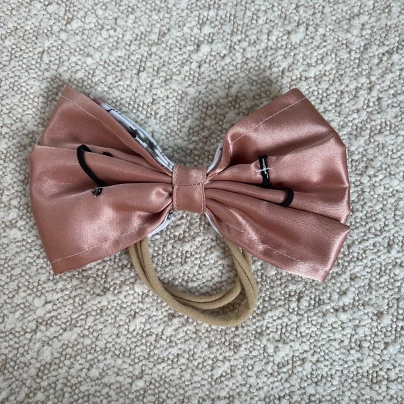 SNB Pawshop | Dog Hair Bow - Picture 3 of 3